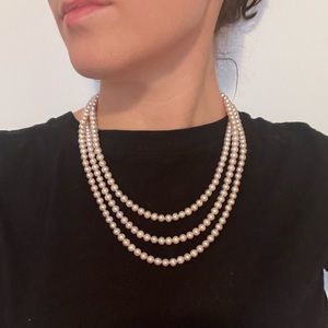 Pink pearl necklace
